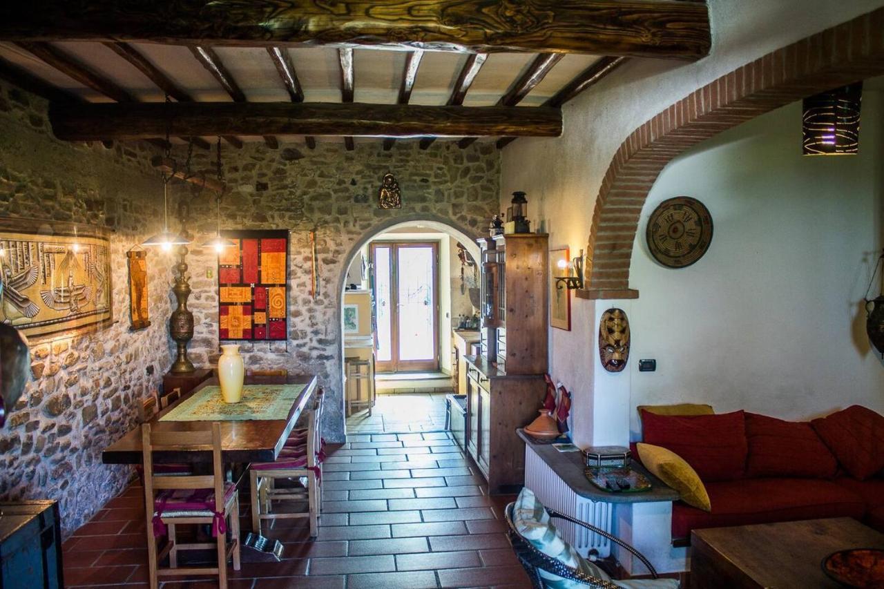 Tuscan Hills Near Florence - Stone House ヴィッキオ エクステリア 写真